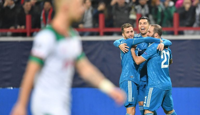 La Juventus se qualifie pour les huitièmes de finale de la C1 !!!!