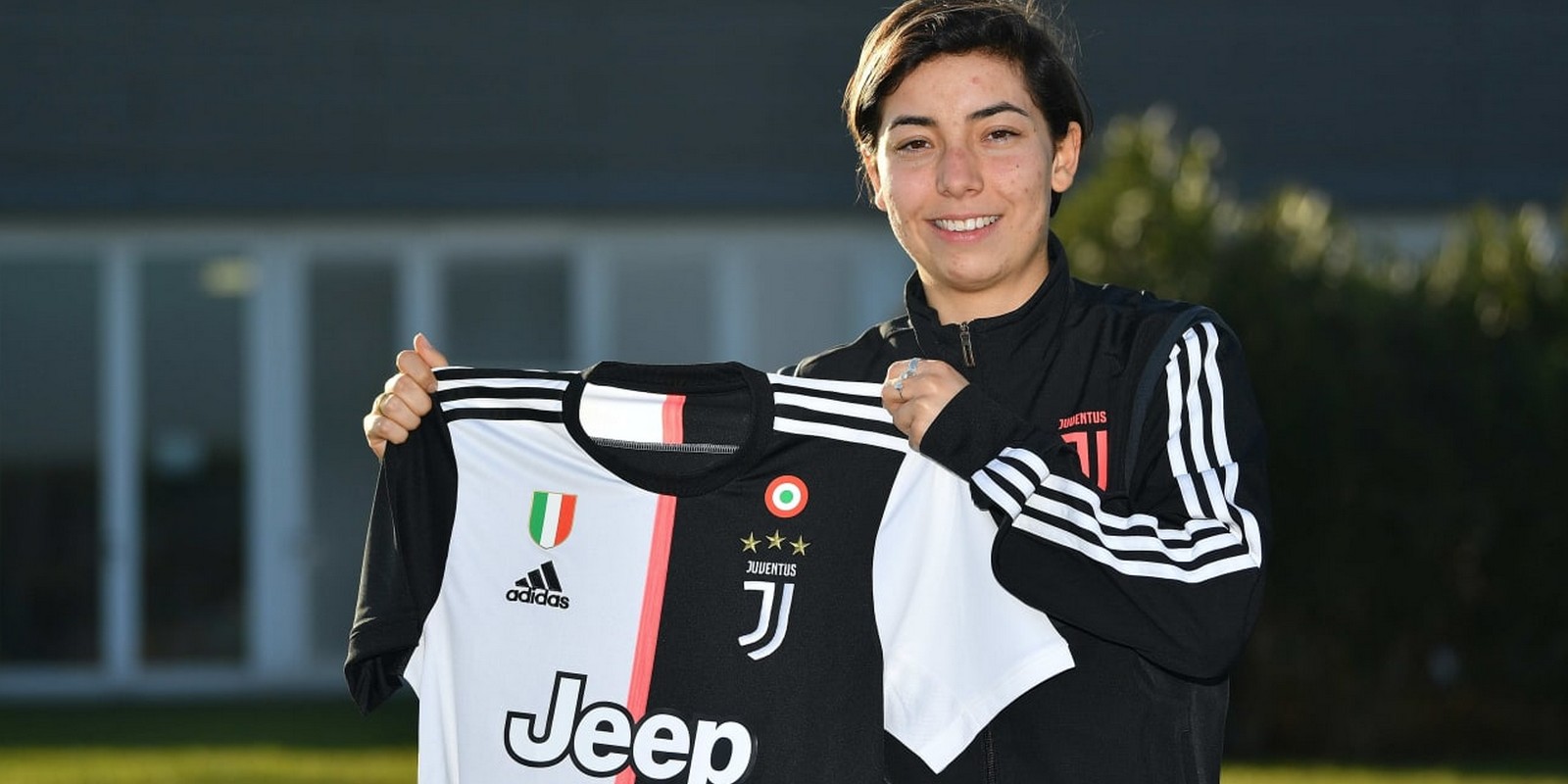 Annahita Zamanian prolonge !