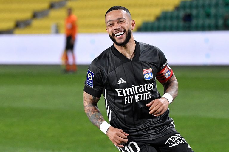 La Juventus se livre une bataille acharnée avec le Barça pour enrôler le capitaine de l&rsquo;OL