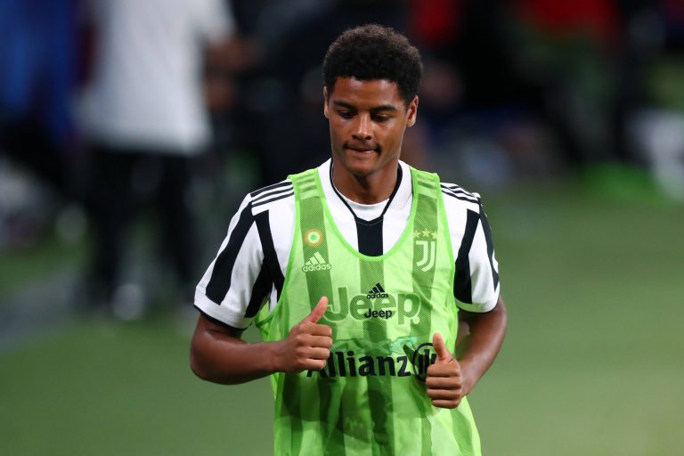 Allegri prêt à faire un joli cadeau au jeune Koni De Winter ?