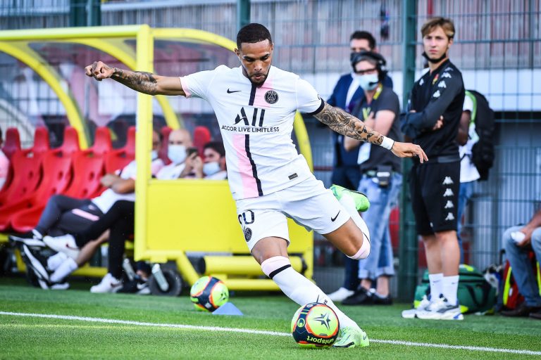 Un duel avec la Lazio Rome pour trouver le nouveau Alex Sandro