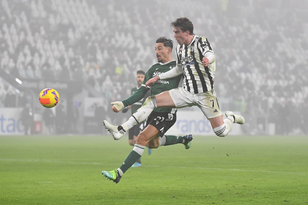 Vlahovic et Zakaria commencent bien, un nouveau Danilo est arrivé… Les tops et flops de ce Juventus – Hellas Vérone