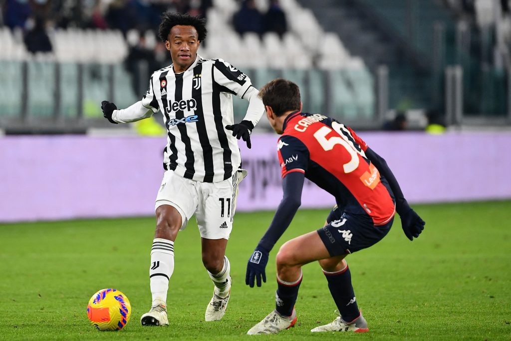 La Juventus cherche un latéral gauche pour l&rsquo;après Alex Sandro