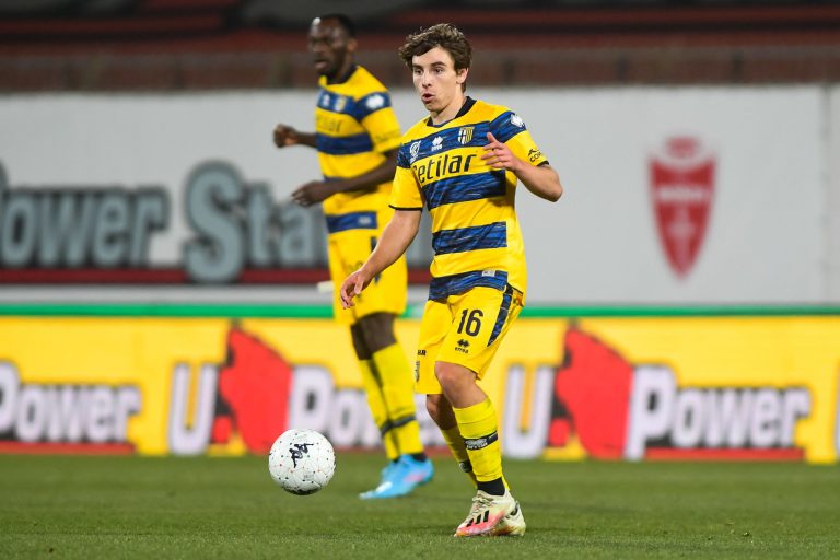 La Juventus se renseigne sur le nouveau crack du Parma Calcio