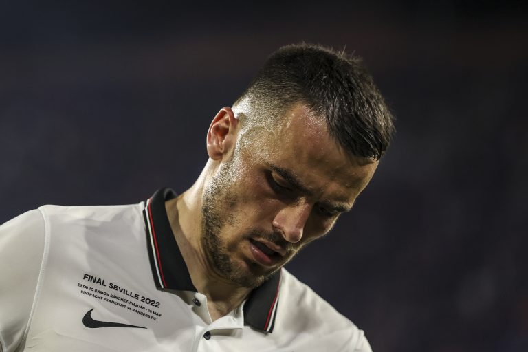 La Juventus passe à l&rsquo;offensive pour Filip Kostić