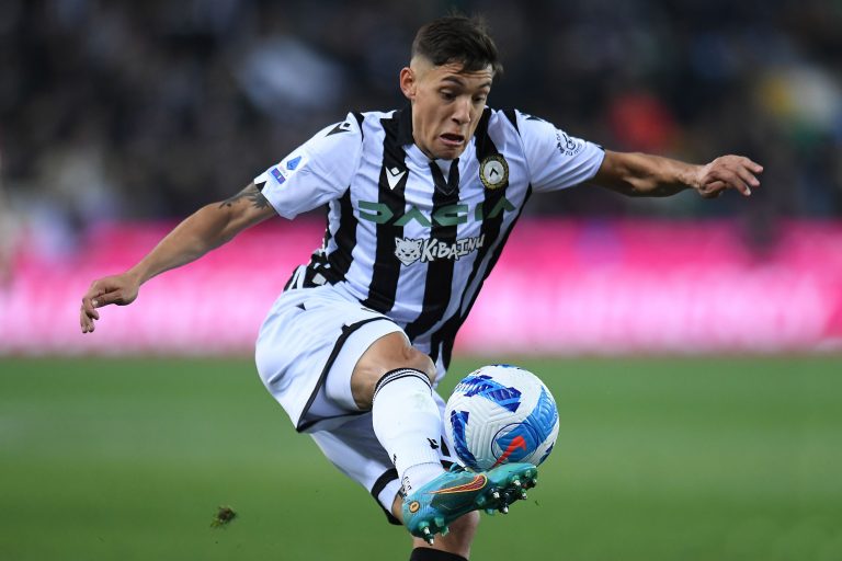 La Juventus accélère pour un latéral droit