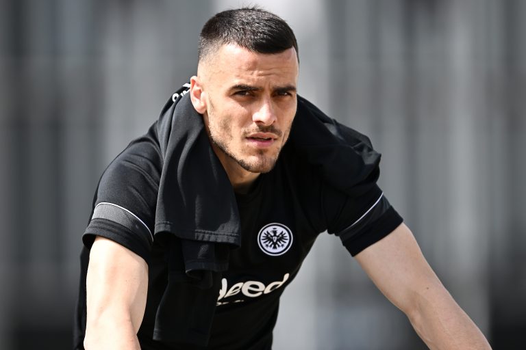 Le retour de la piste Filip Kostic suite à la blessure de Paul Pogba ?