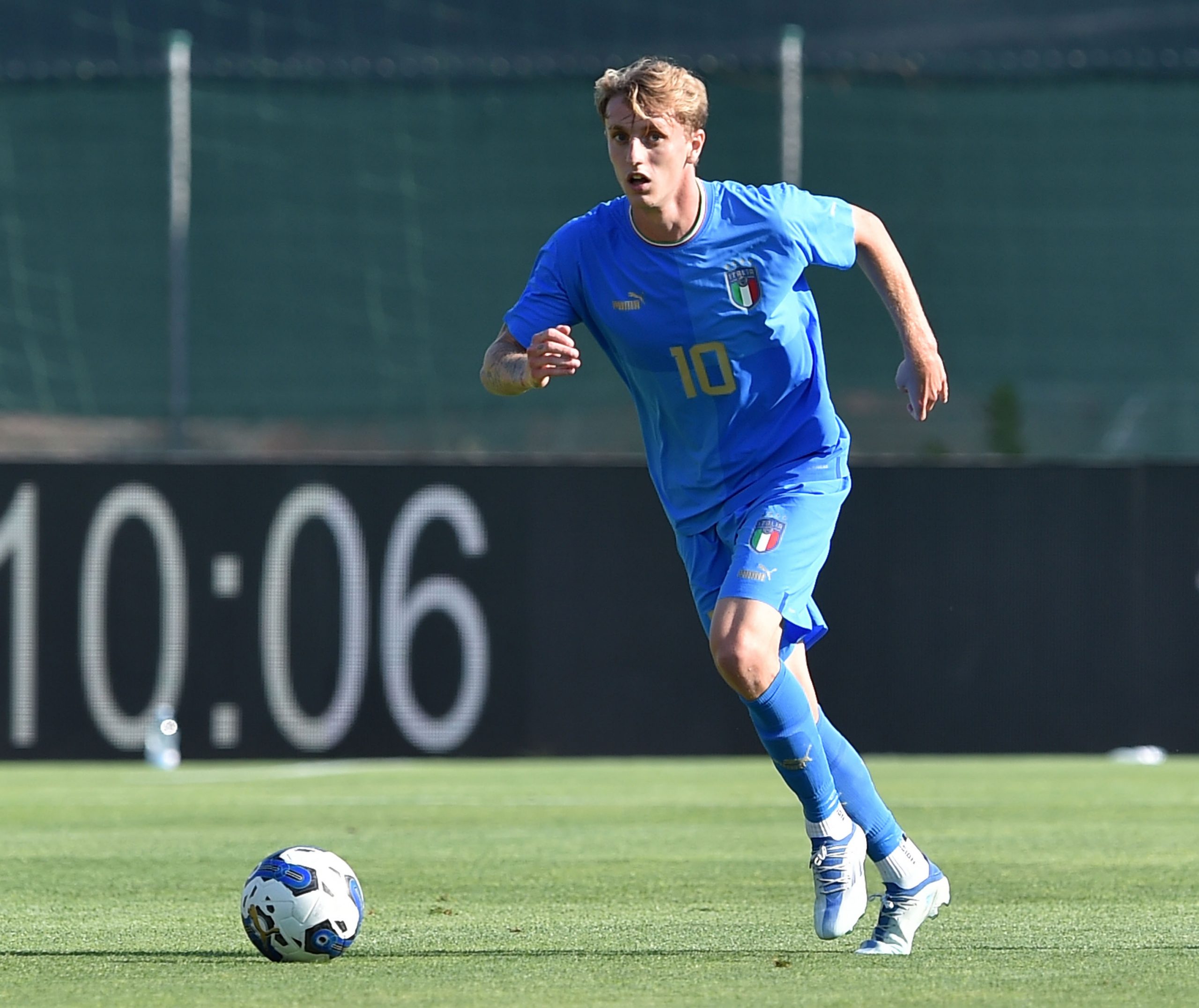 ASCOLI PICENO, ITALY - JUNE 14: Nicolo' Rovella of Italy U21 in action during the UEFA European Under-21 Championship Qualifier Group F match between Italy U21 and Ireland U21 at Stadio Cino e Lillo Del Duca on June 14, 2022 in Ascoli Piceno, Italy. (Photo by Giuseppe Bellini/Getty Images)