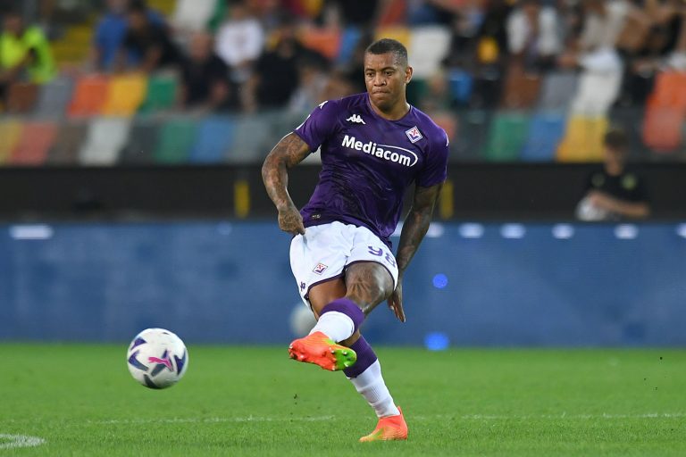 La Juventus a un défenseur de la Fiorentina dans le viseur pour janvier
