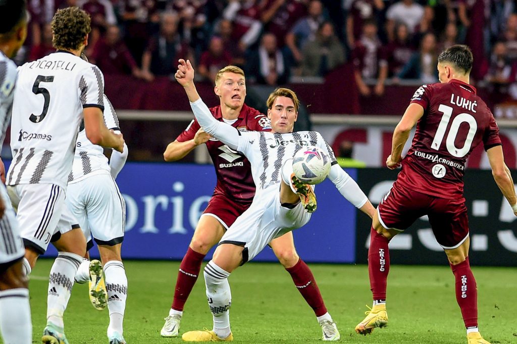 Torino - Juventus : Vlahovic sauveur de la patrie, un Danilo solide en défense... Les tops et flops après la victore dans le derby