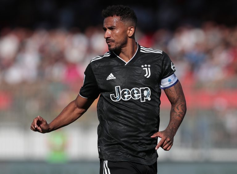 Danilo compare les jeunes talents de la Juventus à Phil Foden