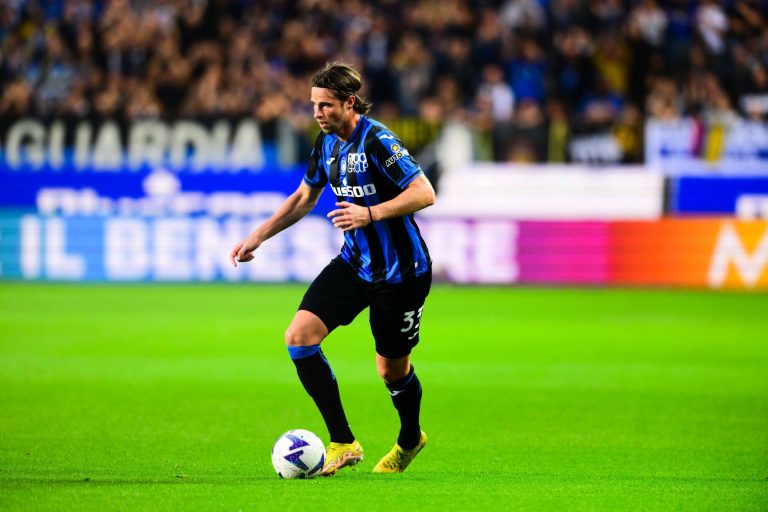 Un nouveau joueur de l&rsquo;Atalanta envisagé à droite ?