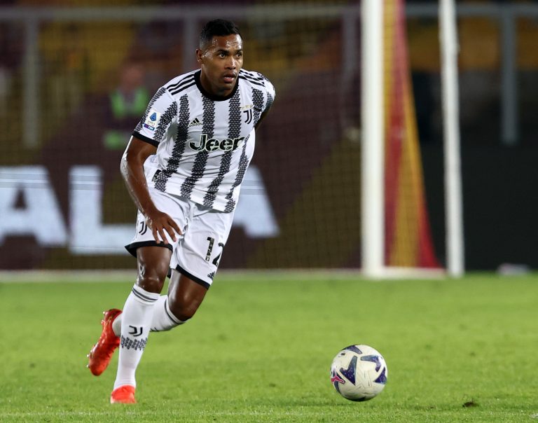 Alex Sandro pourrait finalement rester à la Juventus