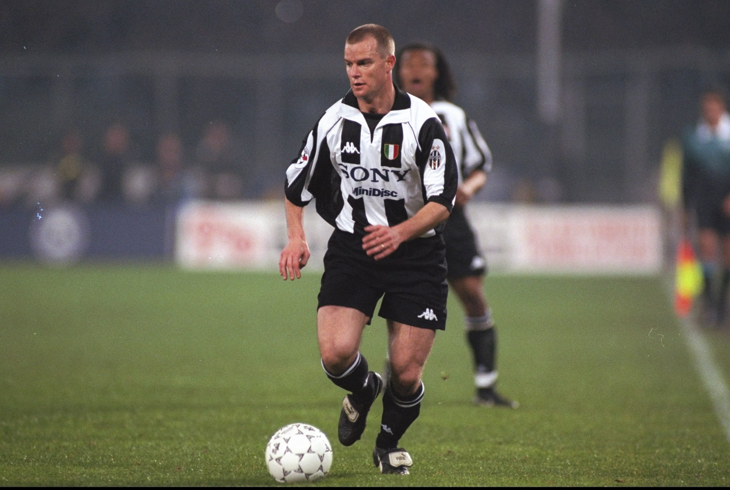 28 Mar 1998: Alessandro Pessotto of Juventus in action during a Serie A match against Milan at the Delle Alpi Stadium in Turin, Italy. Juventus won the match 4-1. Mandatory Credit: Allsport UK /Allsport