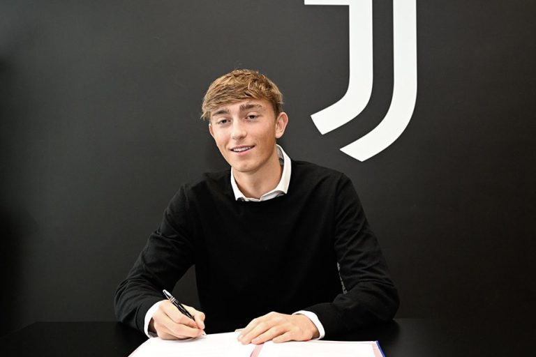 Dean Huijsen prolonge à la Juventus et son père se confie à ce journaliste