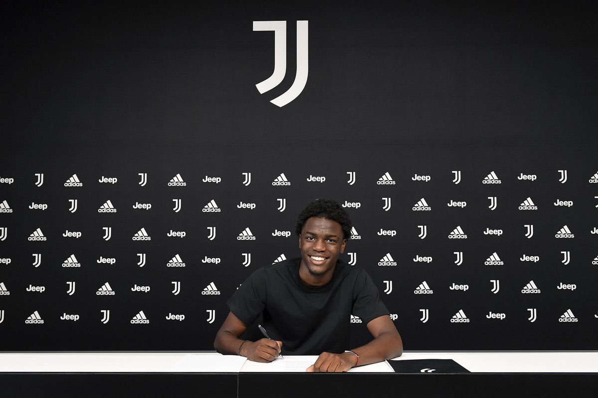 Ce jeune talent Belge veut écrire l&rsquo;histoire à la Juventus selon agent