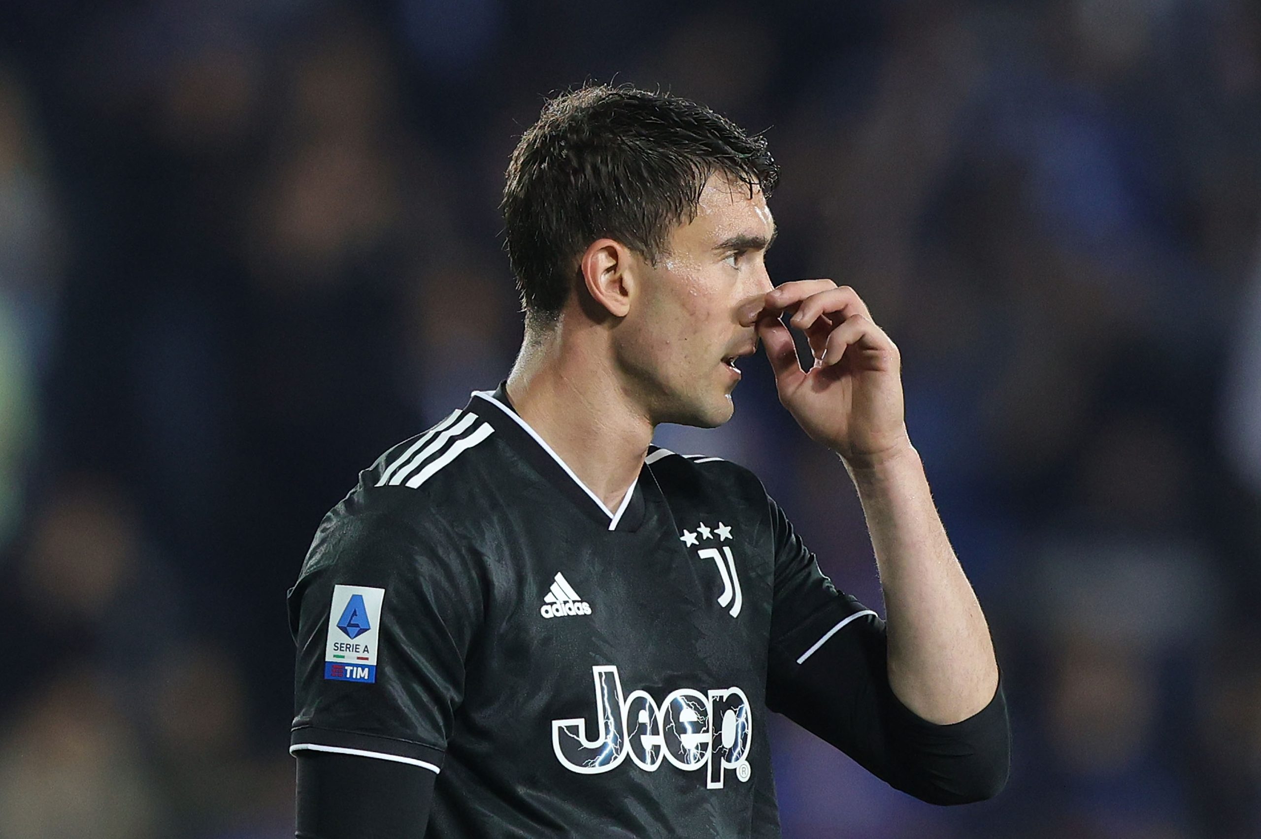 EMPOLI, ITALY - MAY 22: Dusan Vlahovic of Juventus reacts during the Serie A match between Empoli FC and Juventus at Stadio Carlo Castellani on May 22, 2023 in Empoli, Italy. (Photo by Gabriele Maltinti/Getty Images)