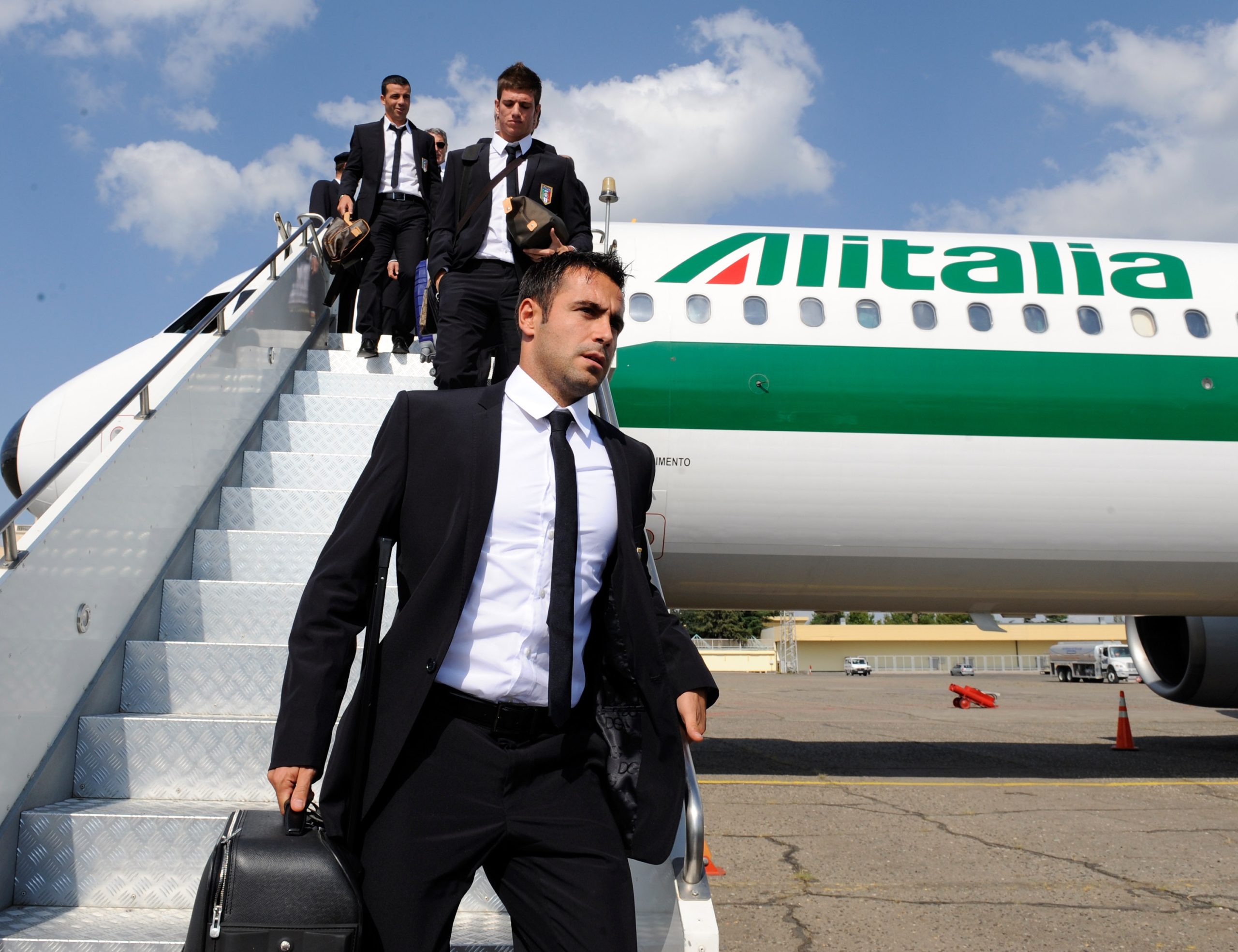 TBILISI, GEORGIA - SEPTEMBER 04: Marco Marchionni of Italy walks down the steps from Alitalia after arriving at Tbilisi on September 4, 2009 in Tbilisi, Georgia. (Photo by Claudio Villa/Getty Images)