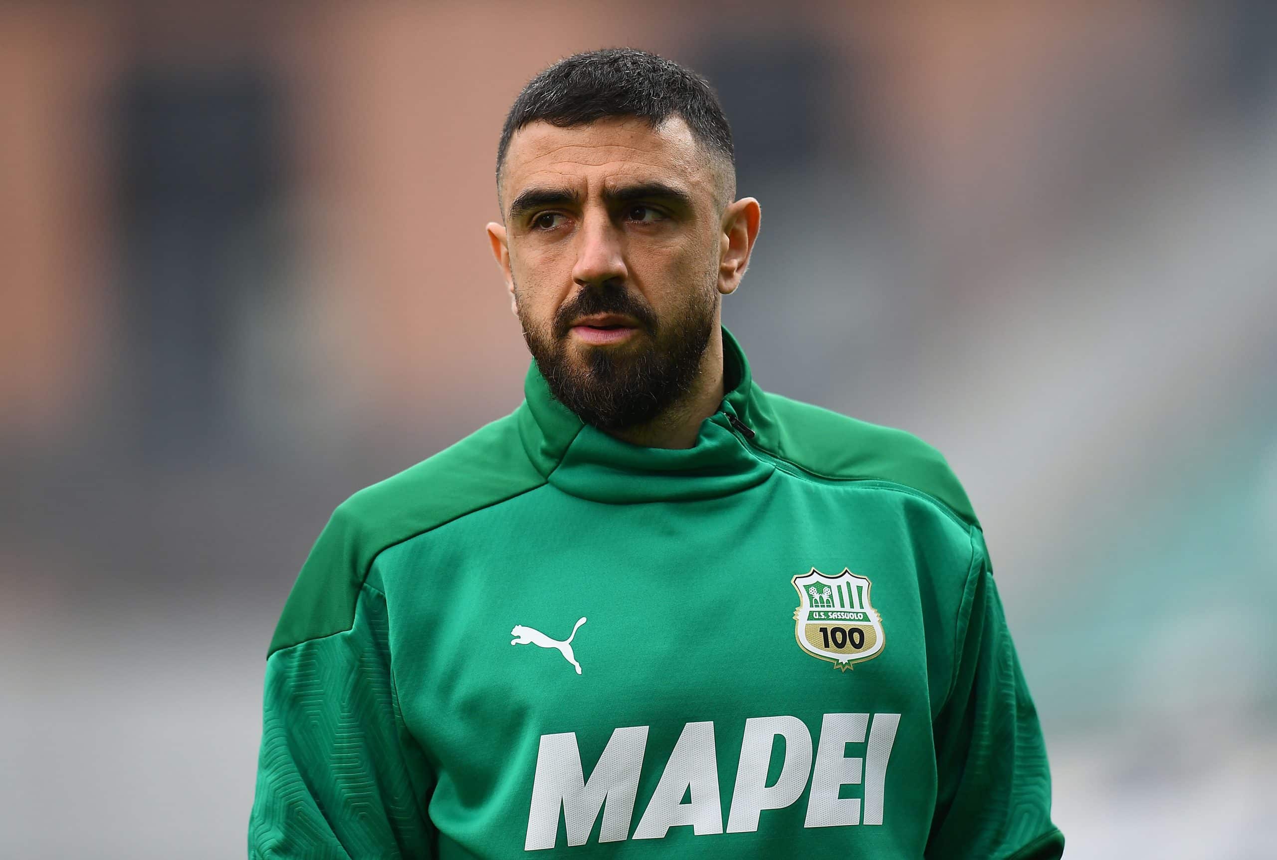 REGGIO NELL'EMILIA, ITALY - FEBRUARY 06: Francesco Magnanelli of US Sassuolo looks on during the Serie A match between US Sassuolo and Spezia Calcio at Mapei Stadium - Città del Tricolore on February 06, 2021 in Reggio nell'Emilia, Italy. (Photo by Alessandro Sabattini/Getty Images)