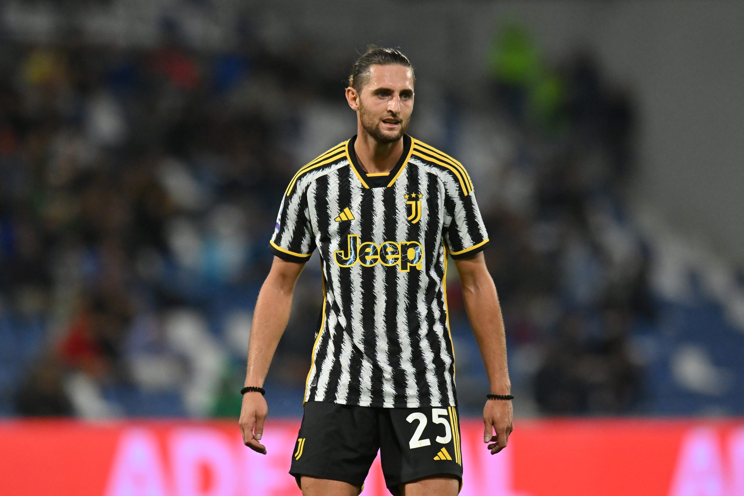 REGGIO NELL'EMILIA, ITALY - SEPTEMBER 23: Adrien Rabiot of Juventus looks on during the Serie A TIM match between US Sassuolo and Juventus at Mapei Stadium - Citta' del Tricolore on September 23, 2023 in Reggio nell'Emilia, Italy. (Photo by Alessandro Sabattini/Getty Images)