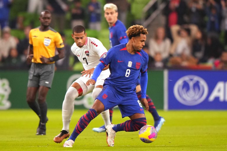 Weston McKennie s&rsquo;est blessé avec sa sélection et retourne à Turin