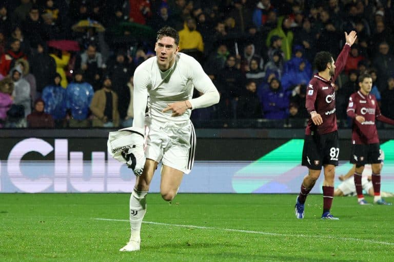 Salernitana – Juventus : Vlahovic et Iling-Junior en sauveurs ! Kostic et Gatti passent au travers… Les tops et flops