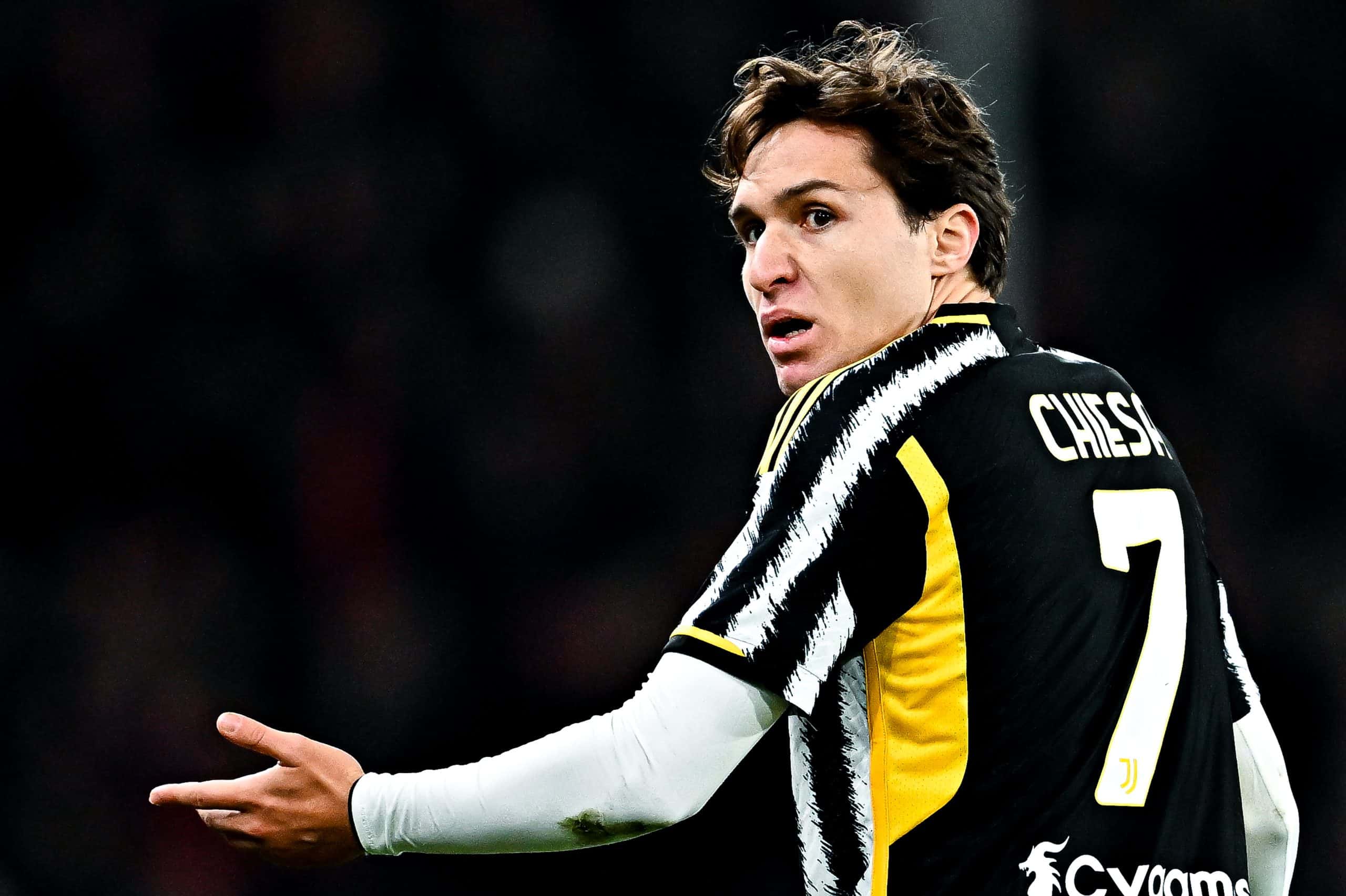 GENOA, ITALY - DECEMBER 15: Federico Chiesa of Juventus reacts during the Serie A TIM match between Genoa CFC and Juventus at Stadio Luigi Ferraris on December 15, 2023 in Genoa, Italy. (Photo by Simone Arveda/Getty Images)