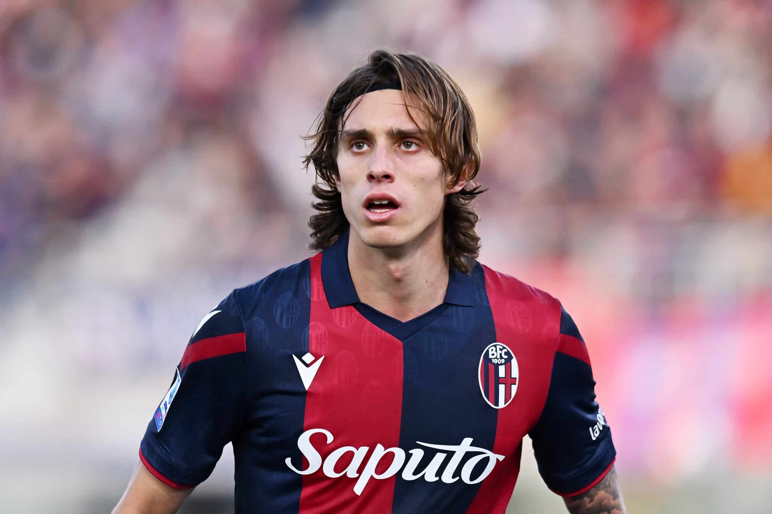 BOLOGNA, ITALY - DECEMBER 23: Riccardo Calafiori of Bologna FC looks on during the Serie A TIM match between Bologna FC and Atalanta BC at Stadio Renato Dall'Ara on December 23, 2023 in Bologna, Italy. (Photo by Alessandro Sabattini/Getty Images)