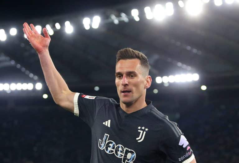 De nouvelles complications pour Arkadiusz Milik