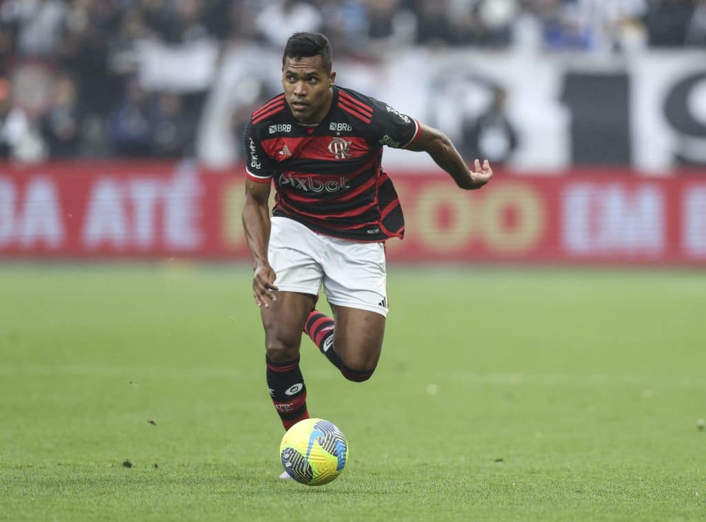 Exilé au Brésil, Alex Sandro évoque la saison actuelle de la Juventus