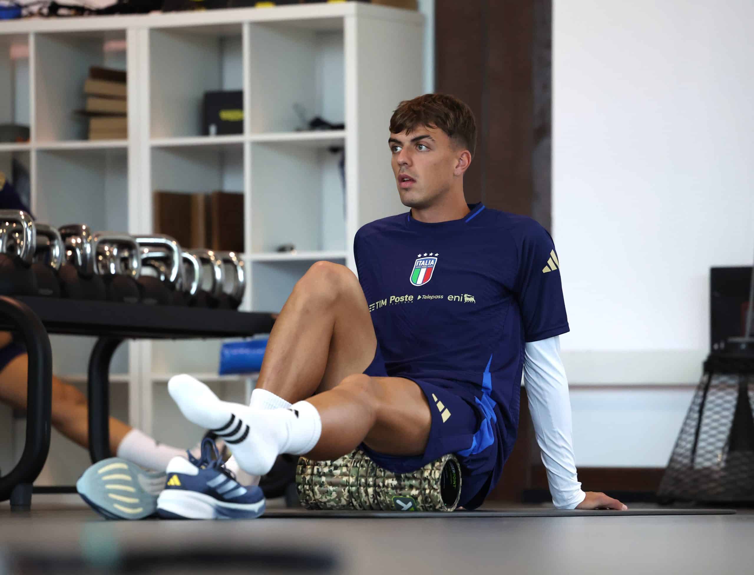 FLORENCE, ITALY - OCTOBER 08: Daniel Maldini of Italy in action during a Italy training session at Centro Tecnico Federale di Coverciano on October 08, 2024 in Florence, Italy. (Photo by Claudio Villa/Getty Images)
