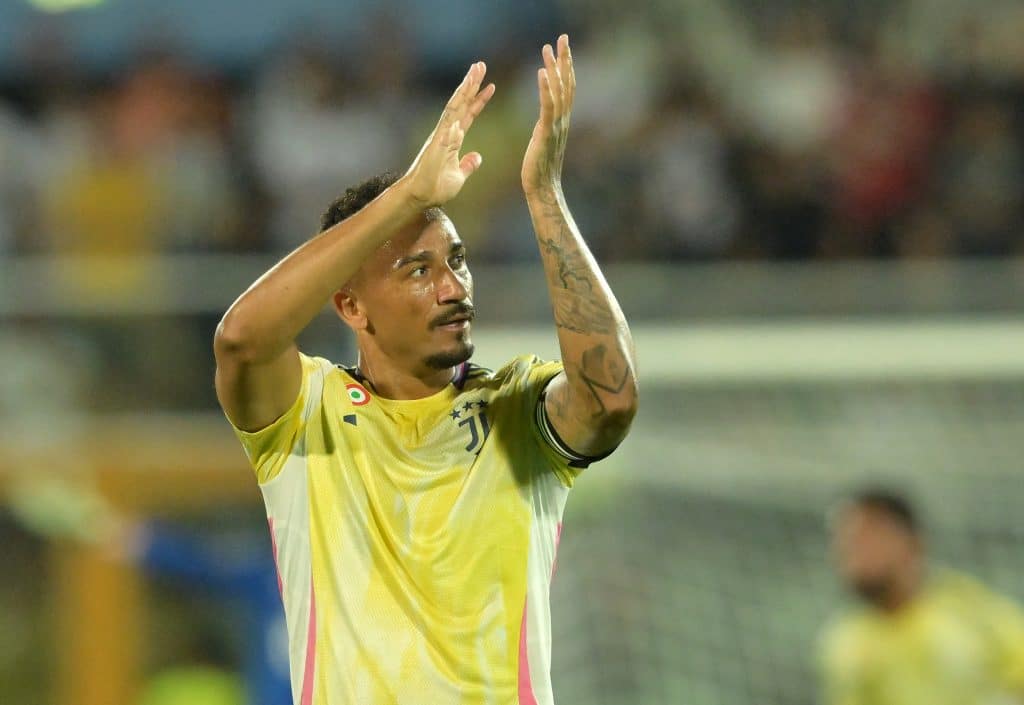 Danilo a donné son accord pour rejoindre un rival de la Juventus