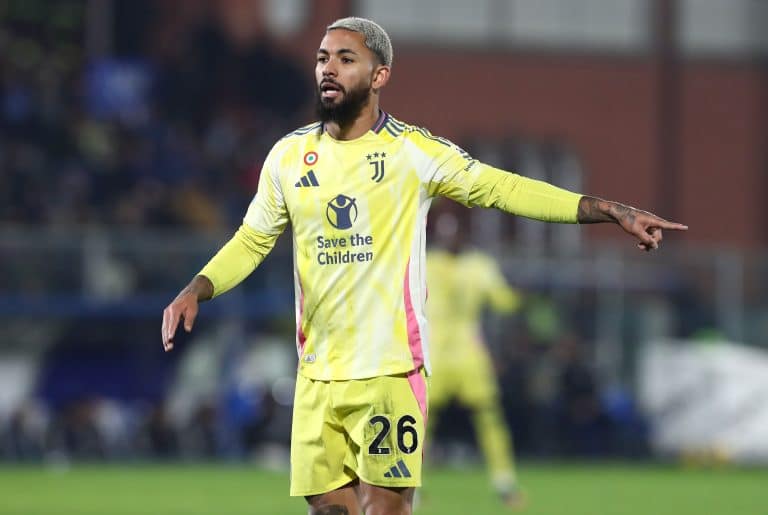 Des nouvelles de Douglas Luiz avant le match contre le PSV Eindhoven