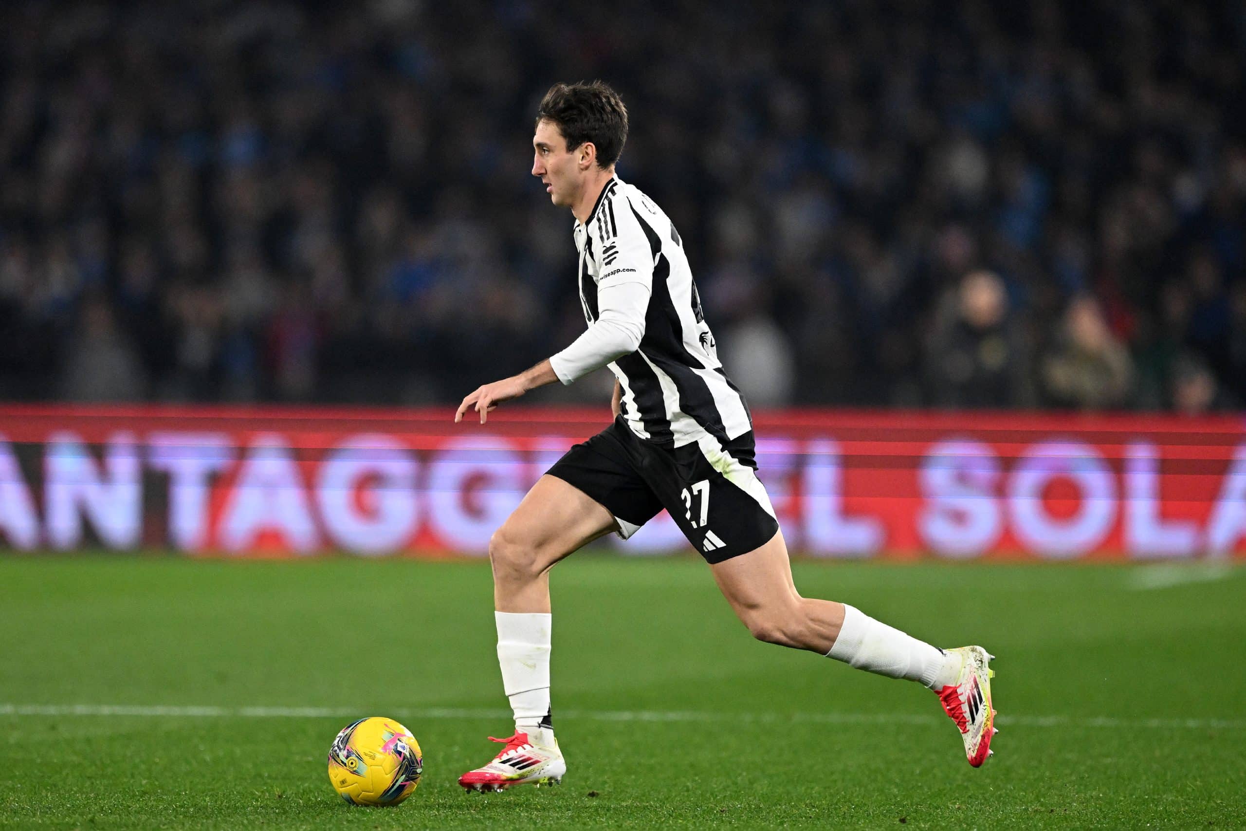 Andrea Cambiaso devrait rester à la Juventus cet hiver