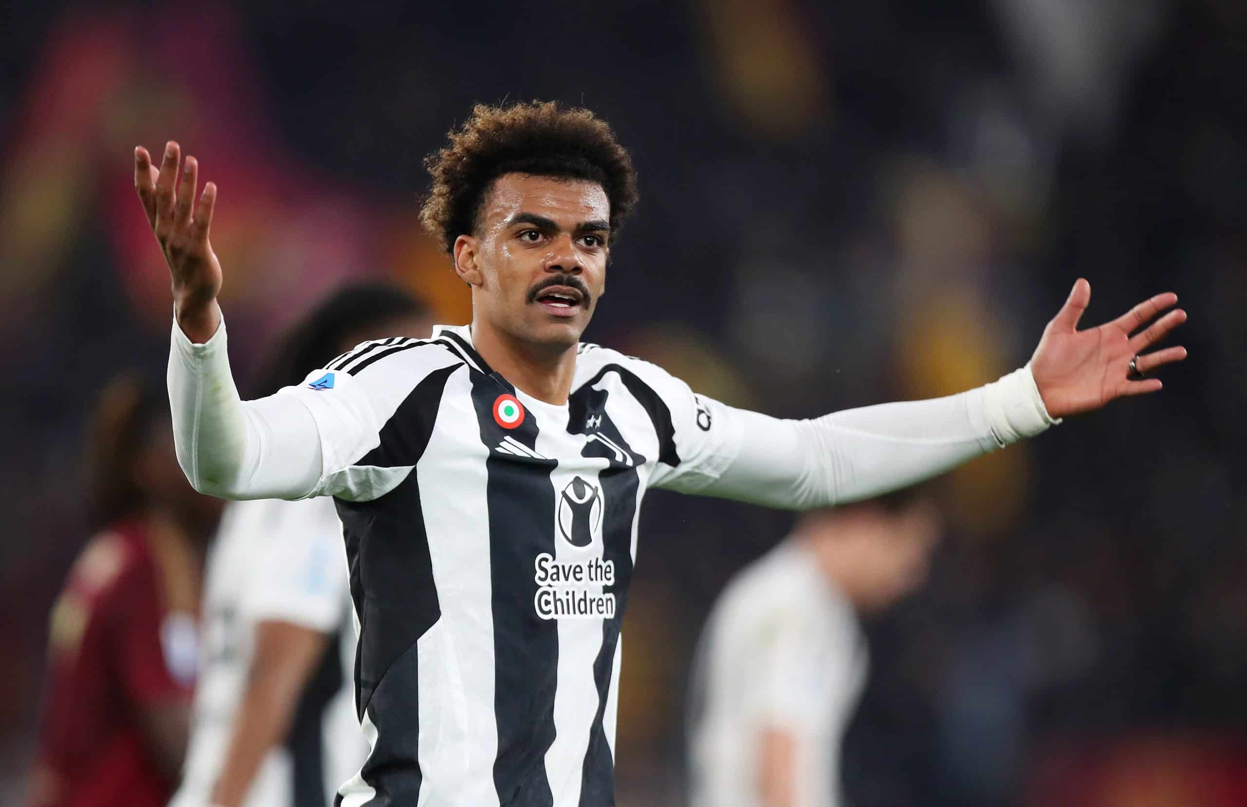 ROME, ITALY - APRIL 06: Renato Veiga of Juventus reacts during the Serie A match between AS Roma and Juventus at Stadio Olimpico on April 06, 2025 in Rome, Italy. (Photo by Paolo Bruno/Getty Images)