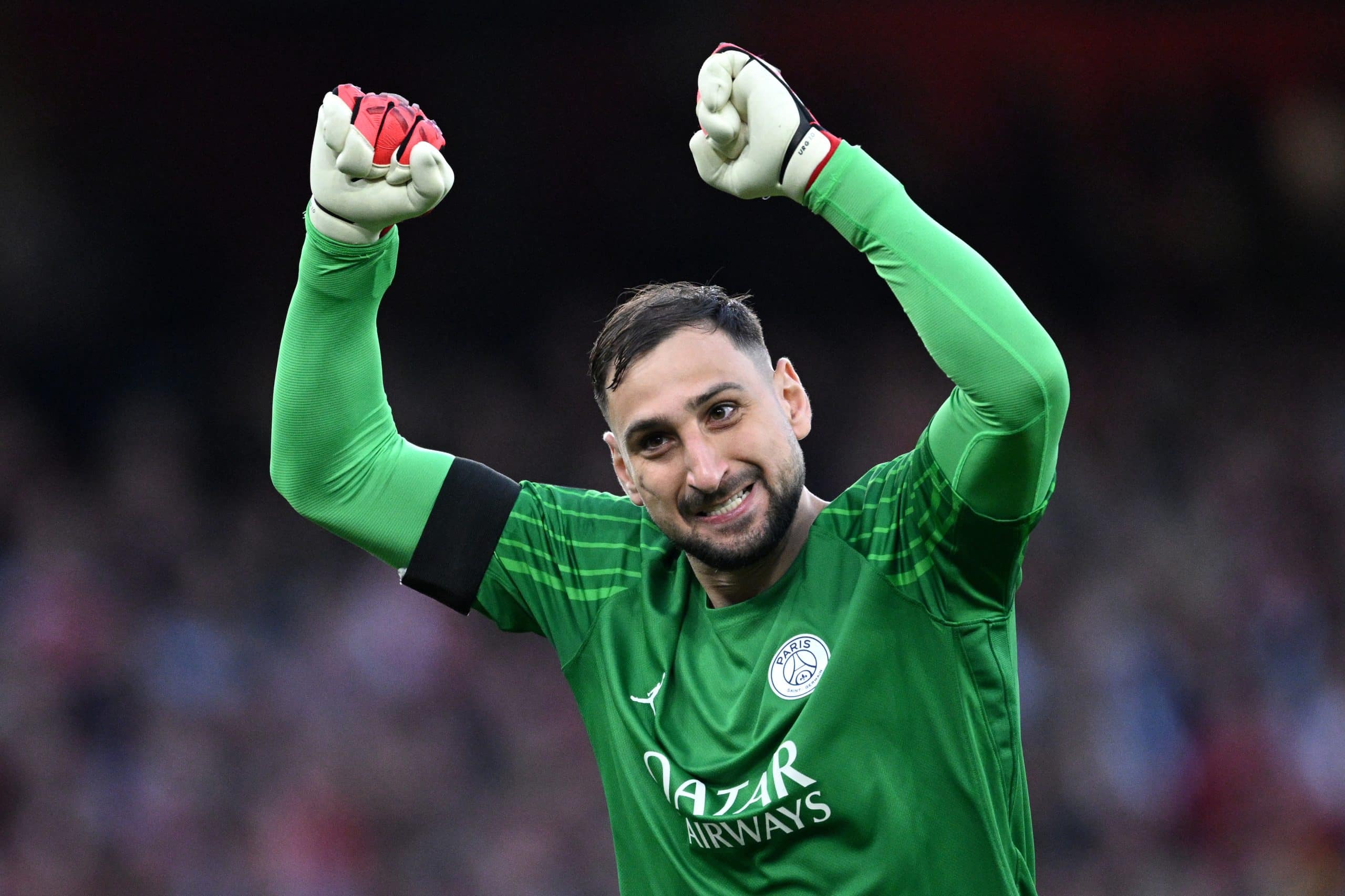 LONDON, ENGLAND - APRIL 29: Gianluigi Donnarumma of Paris Saint-Germain celebrates after teammate Ousmane Dembele (not pictured) scores his team's first goal during the UEFA Champions League 2024/25 Semi Final First Leg match between Arsenal FC and Paris Saint-Germain at Emirates Stadium on April 29, 2025 in London, England. (Photo by Justin Setterfield/Getty Images) (Photo by Justin Setterfield/Getty Images)