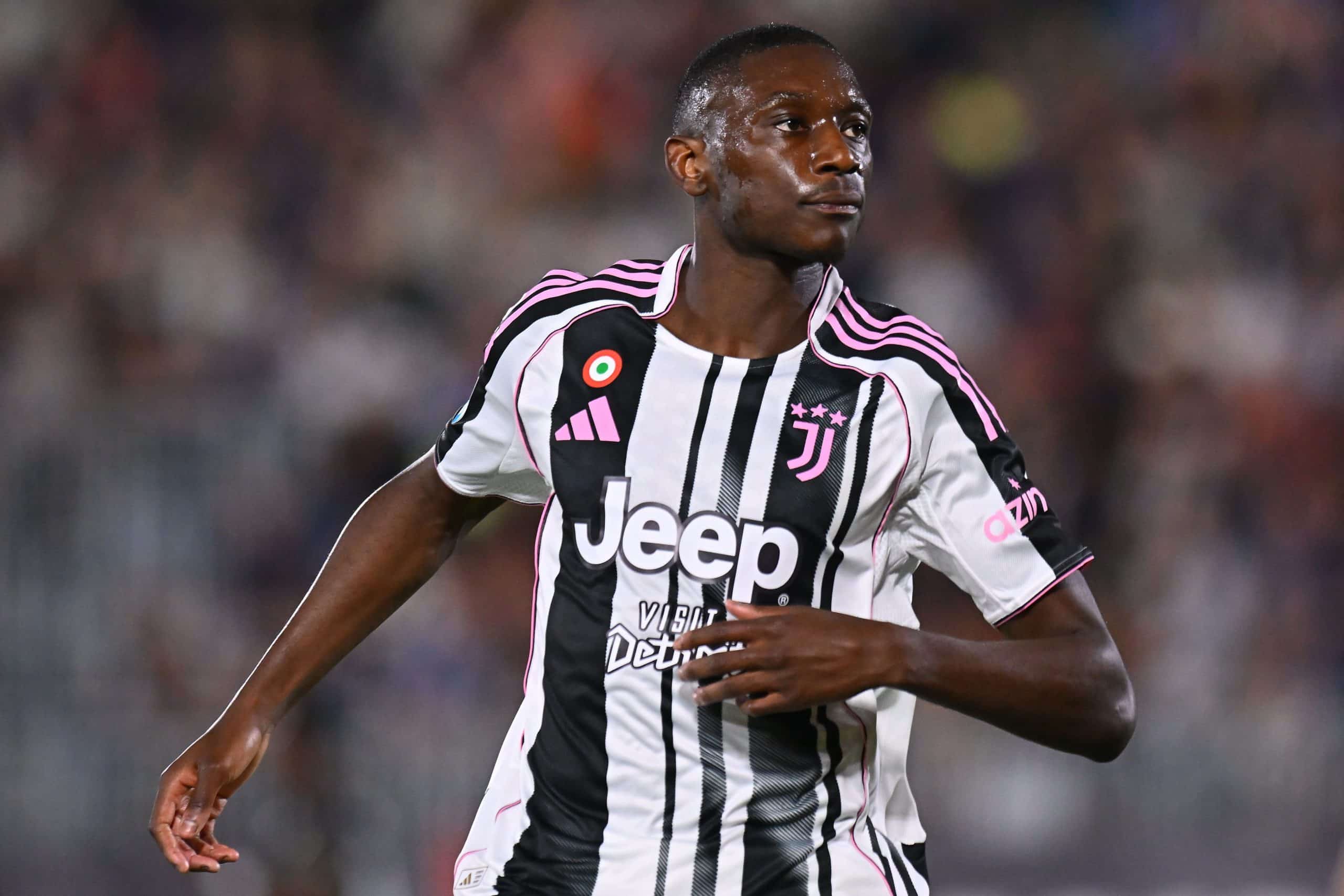 VENICE, ITALY - MAY 25: Randal Kolo Muani of Juventus celebrates after scoring his team second goal during the Serie A match between Venezia and Juventus at Stadio Pier Luigi Penzo on May 25, 2025 in Venice, Italy. (Photo by Alessandro Sabattini/Getty Images)
