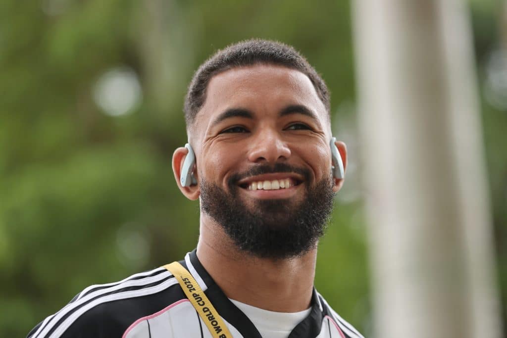 Le futur de Douglas Luiz semble être en Premier League
