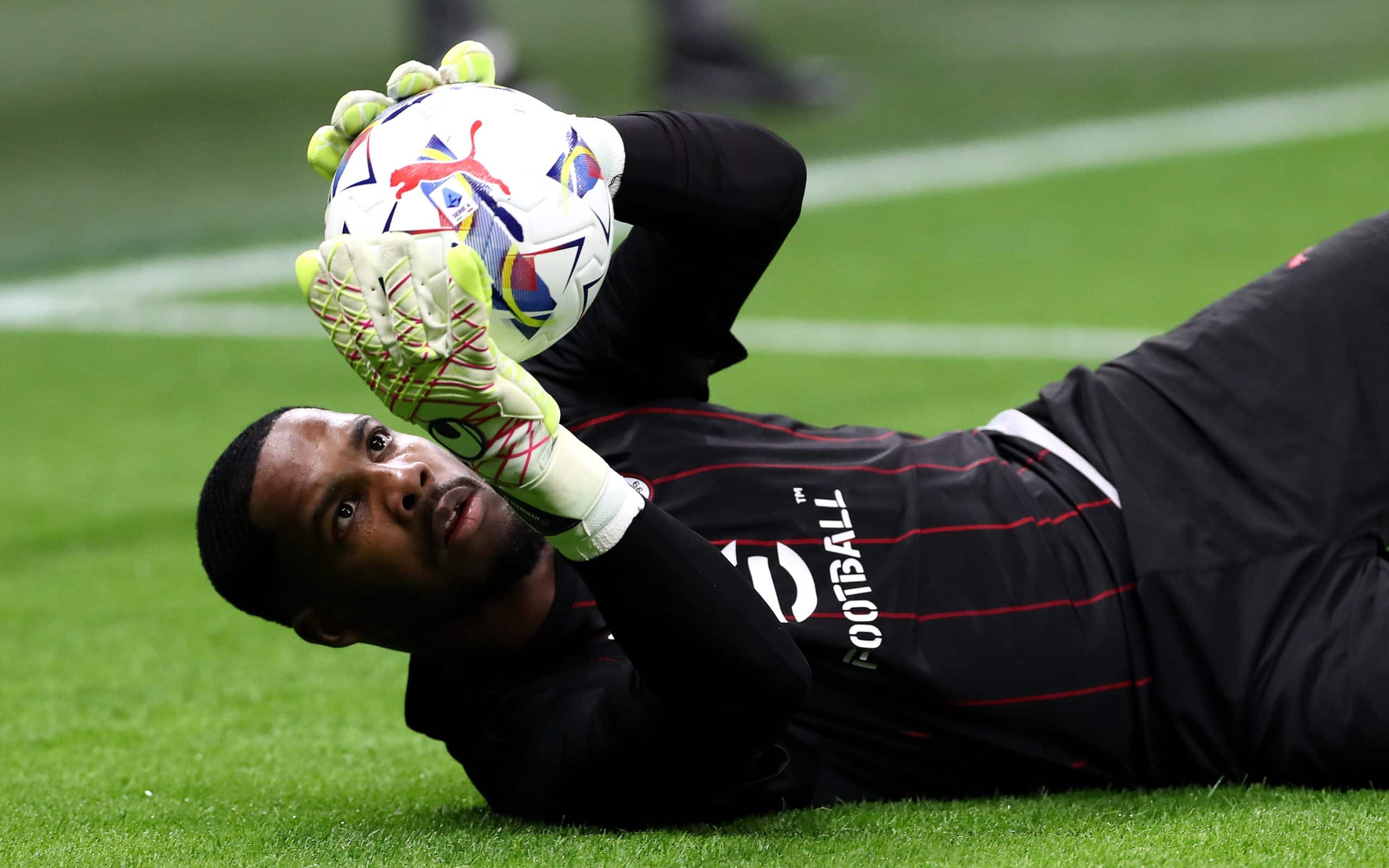 La Juventus pourrait tenter sa chance pour signer Mike Maignan à paramètre zéro