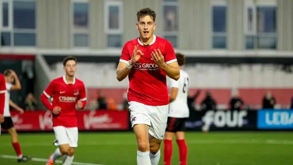 La Juventus se penche sur le jeune talent hongrois Bendeguz Kovacs
